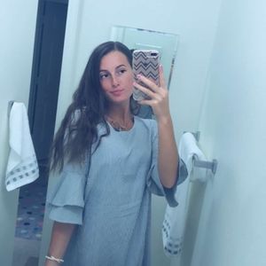 Meet your Posher, Regina